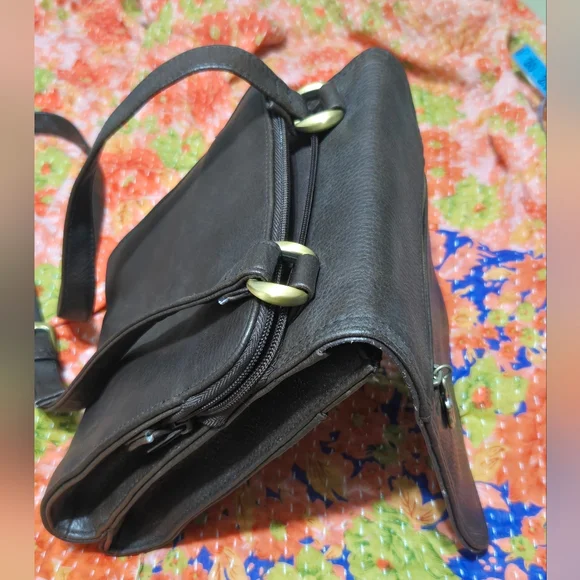 Vintage 2008 Fossil Brown Vinyl Crossbody Purse - Picture 9 of 15